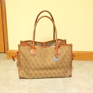 Dooney & Bourke bag
